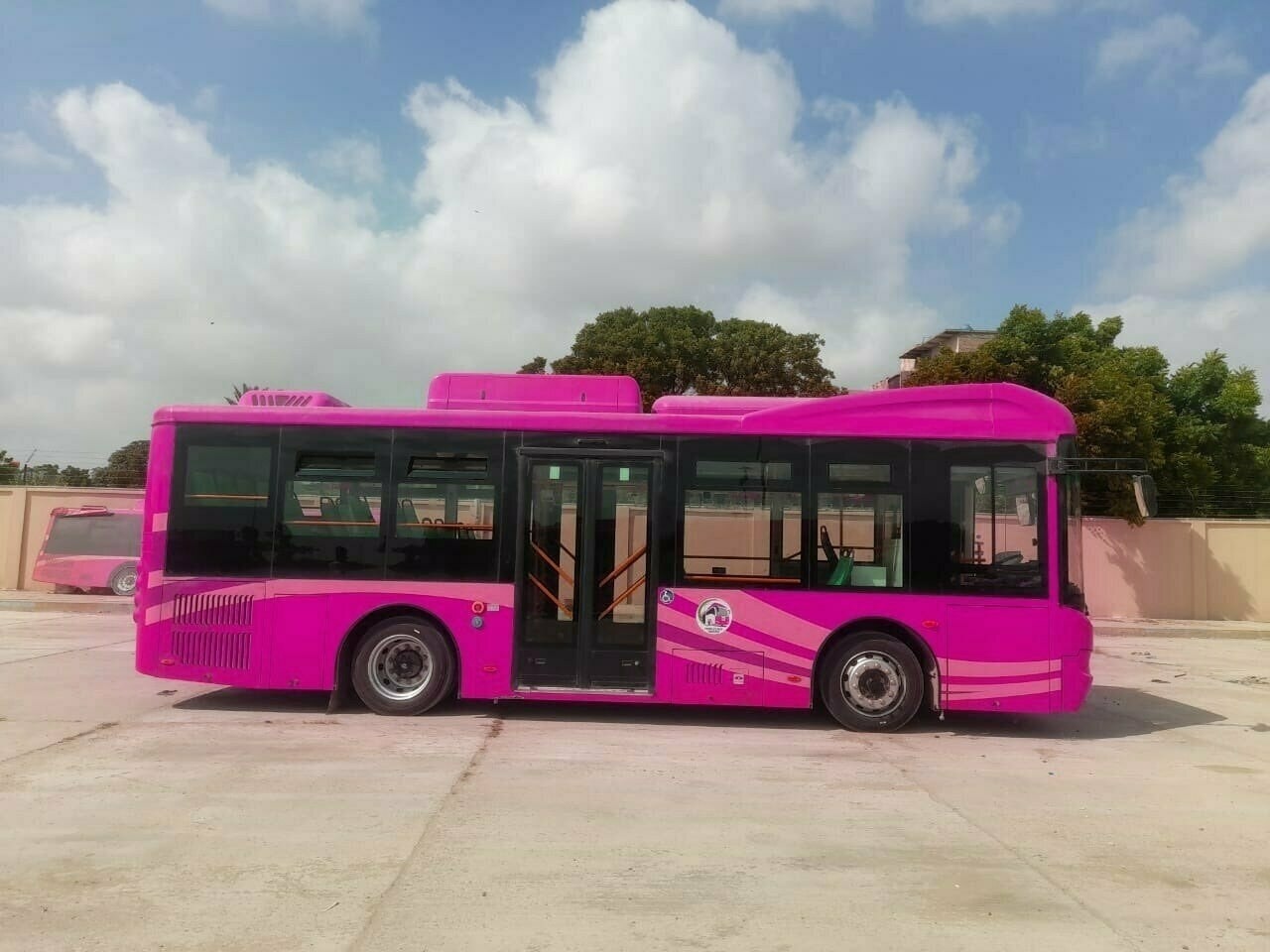 Pink Bus Service Karachi Routes, Fares and Timings 2024